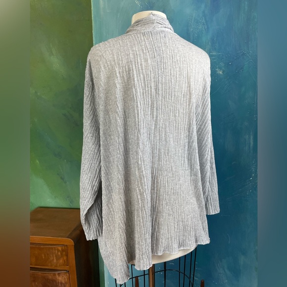 Eileen Fisher Woman 2X crushed pleated cardigan light silver gray - Picture 3 of 8